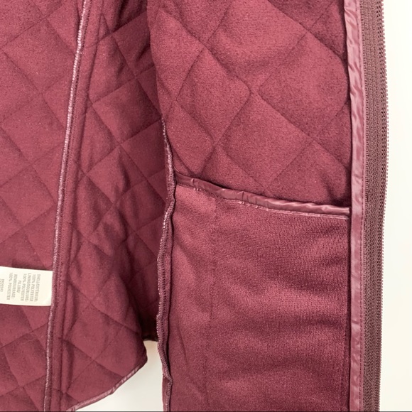 Van Heusen Raisin Plum Purple Lightweight Quilted Vest Understated Puffer Nwt XS - Picture 10 of 14